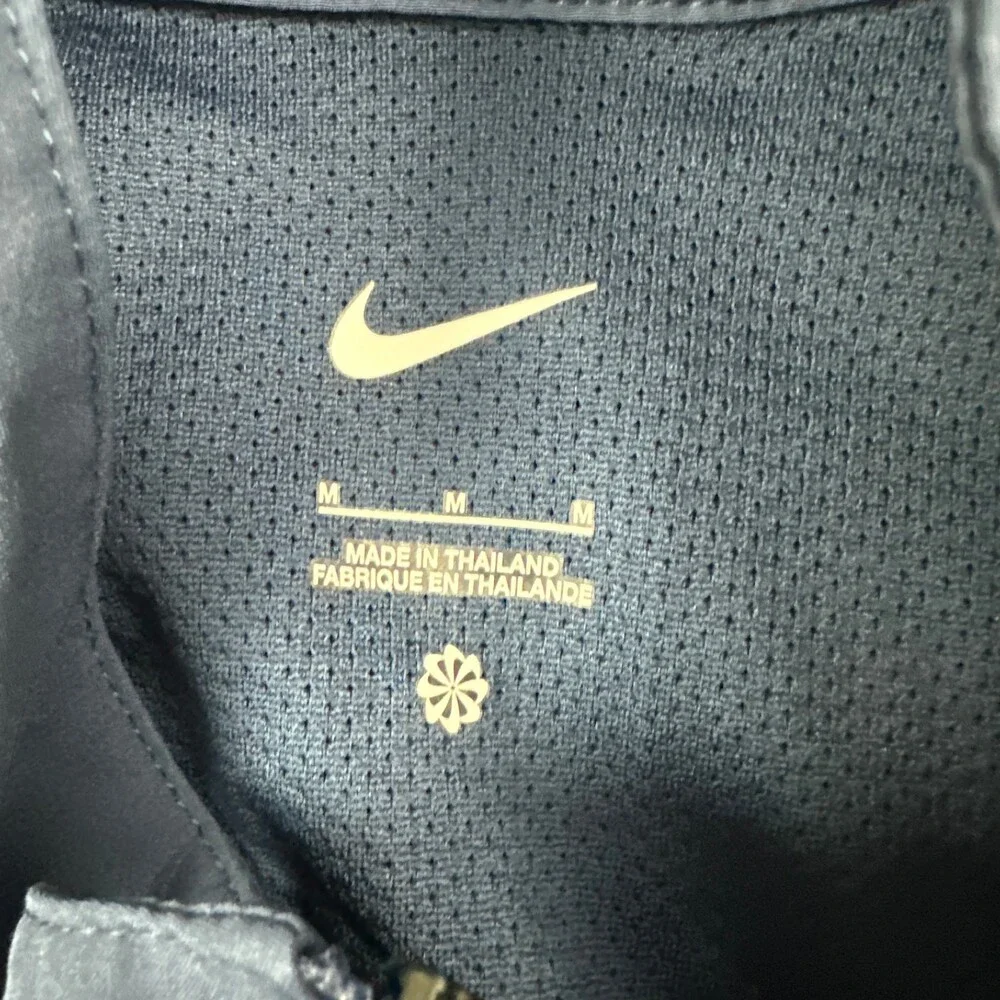 Nike jacket size
